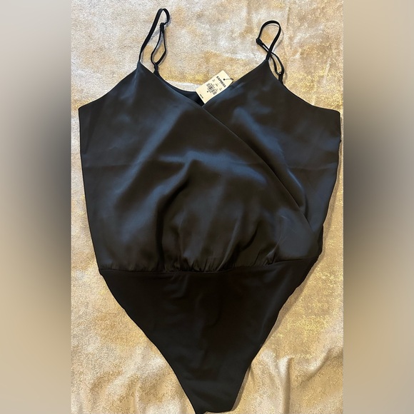 Express Body Suite - Picture 3 of 6